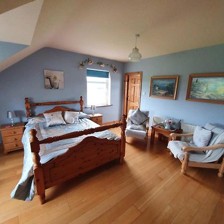Wild Atlantic Stays Castlemaine Εξωτερικό φωτογραφία