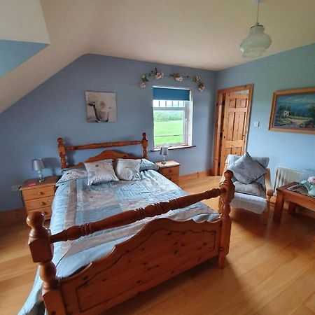 Wild Atlantic Stays Castlemaine Εξωτερικό φωτογραφία